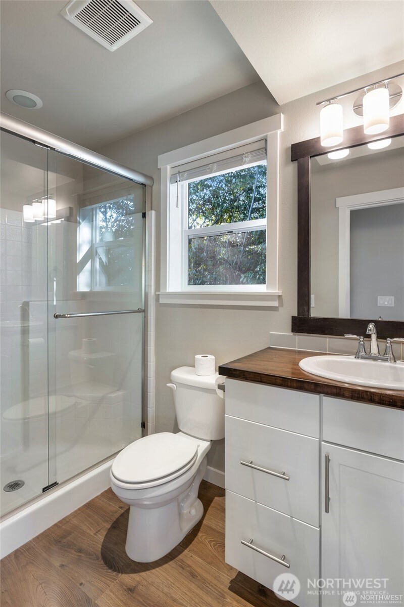 12757 Dayton Avenue N Unit: B