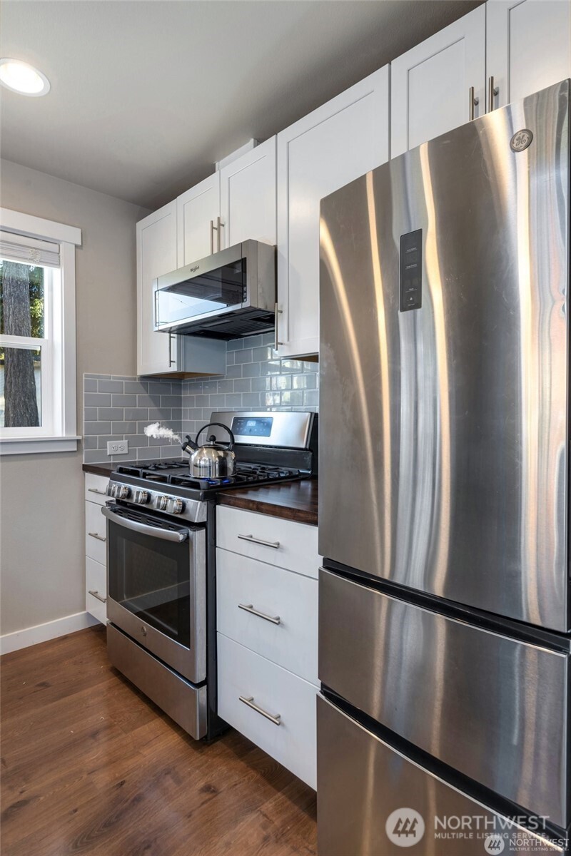 12757 Dayton Avenue N Unit: B