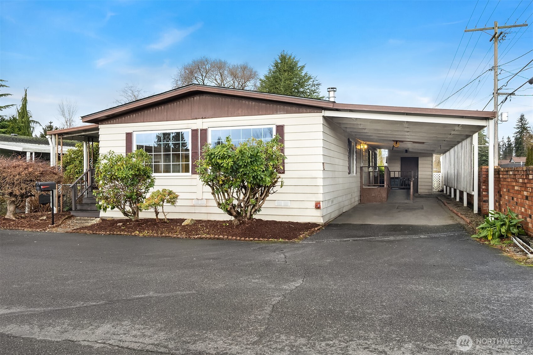 7508 47th Avenue NE Unit: 1