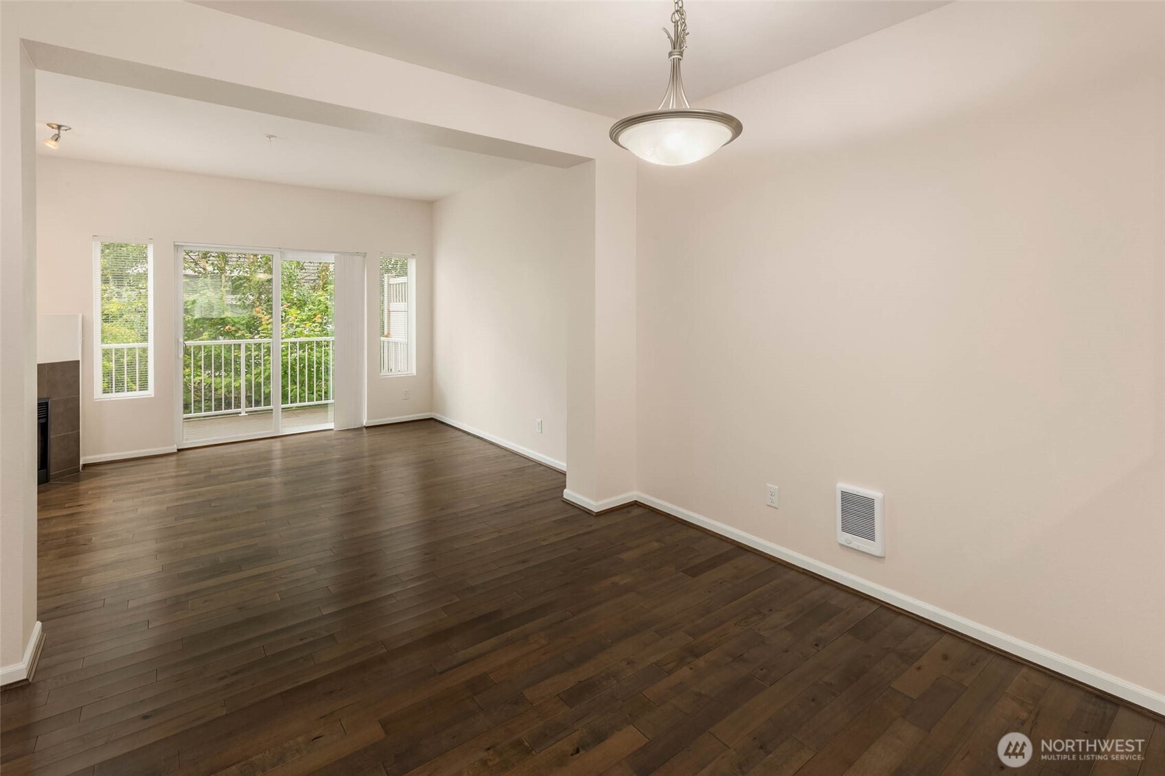 15720 Manor Way Unit: G4