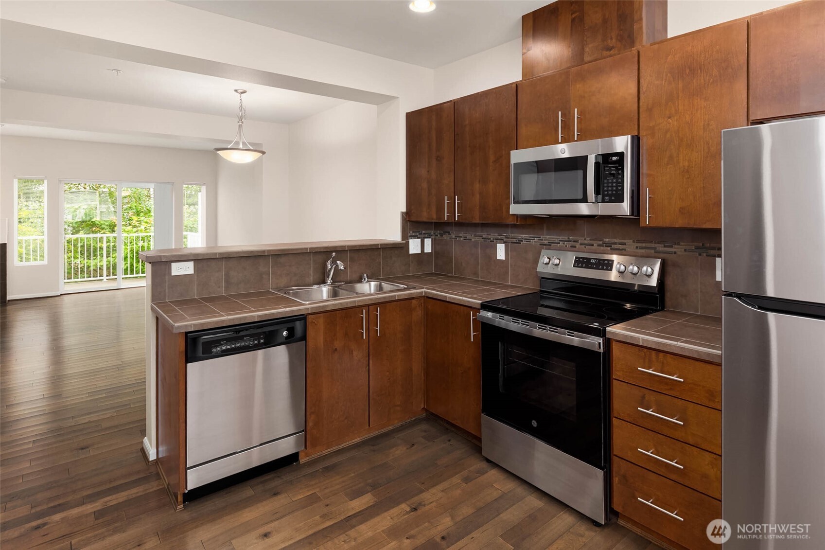15720 Manor Way Unit: G4