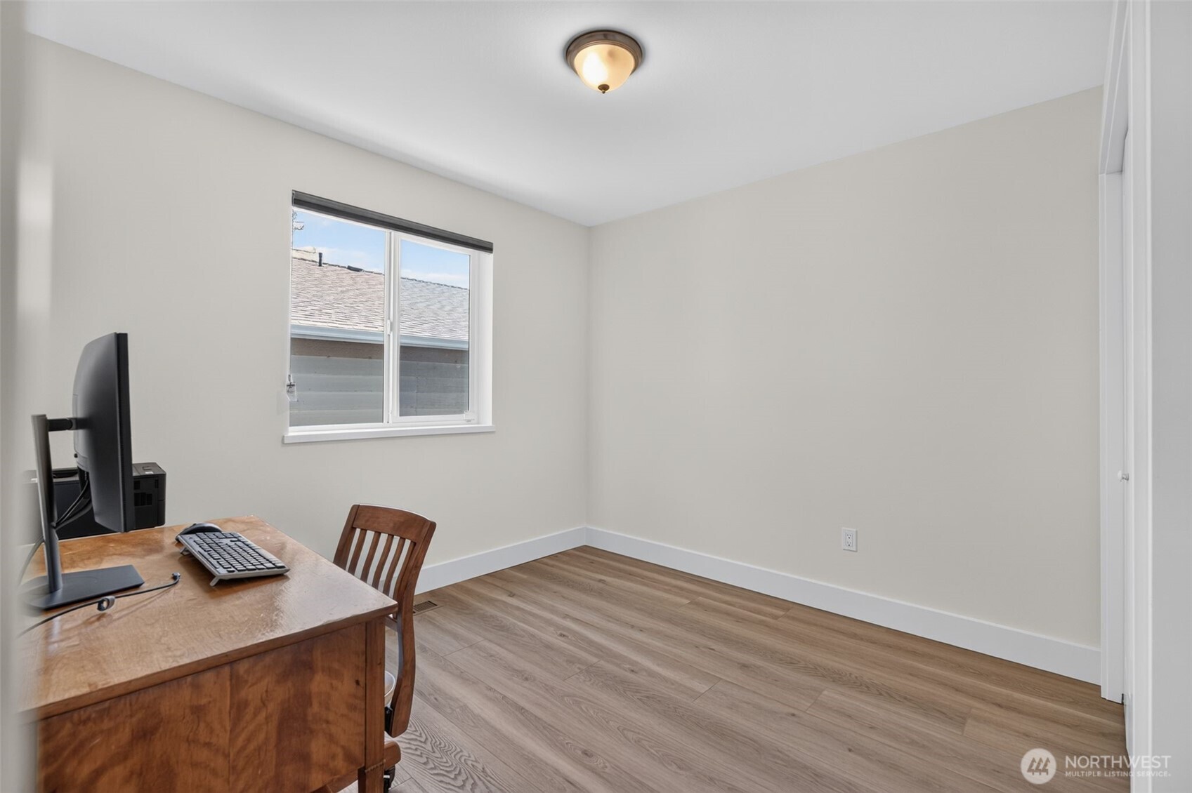 324 E 2nd Street Unit: B