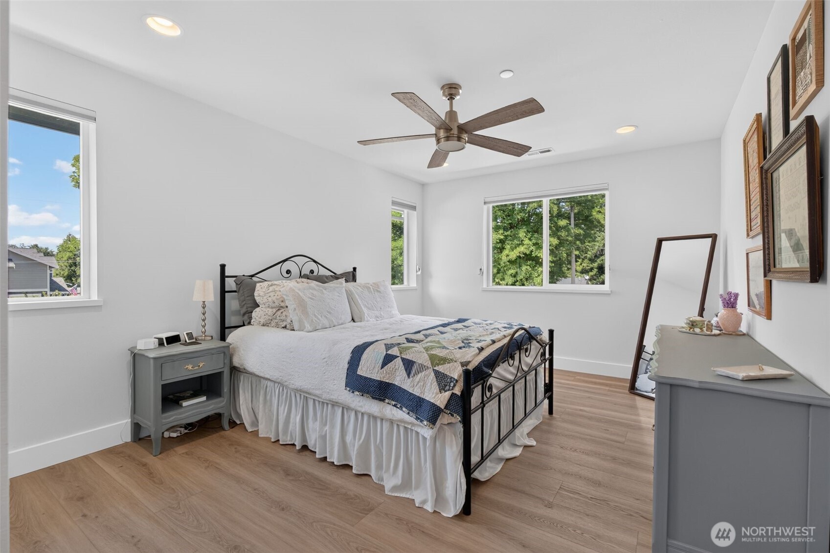 324 E 2nd Street Unit: B