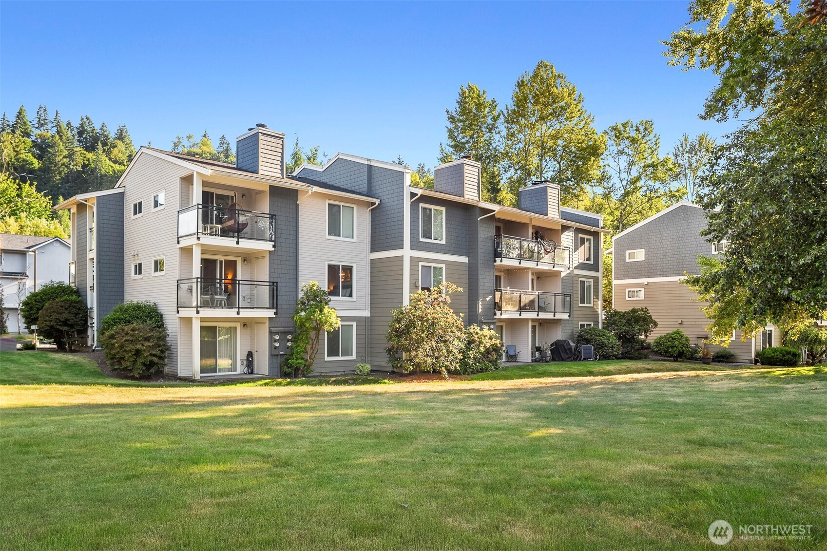 10822 E Riverside Drive Unit: C203