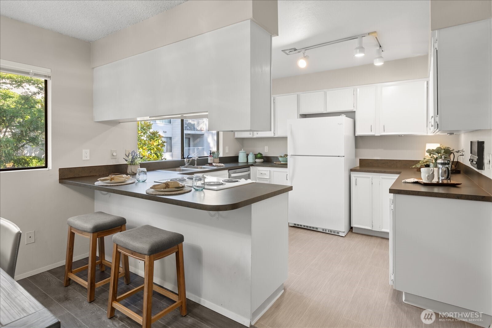 9910 NE 116th Street Unit: 202