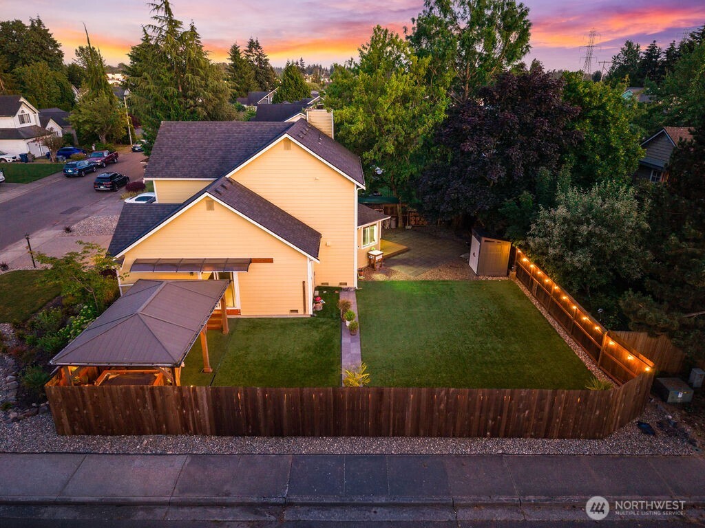 1412 90th Drive NE