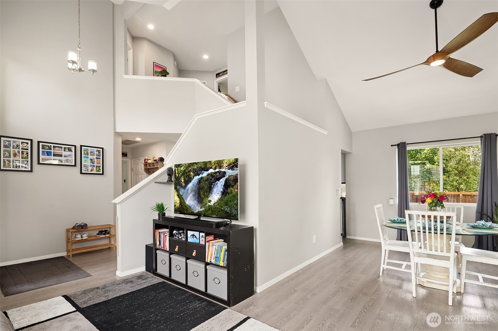 1412 90th Drive NE