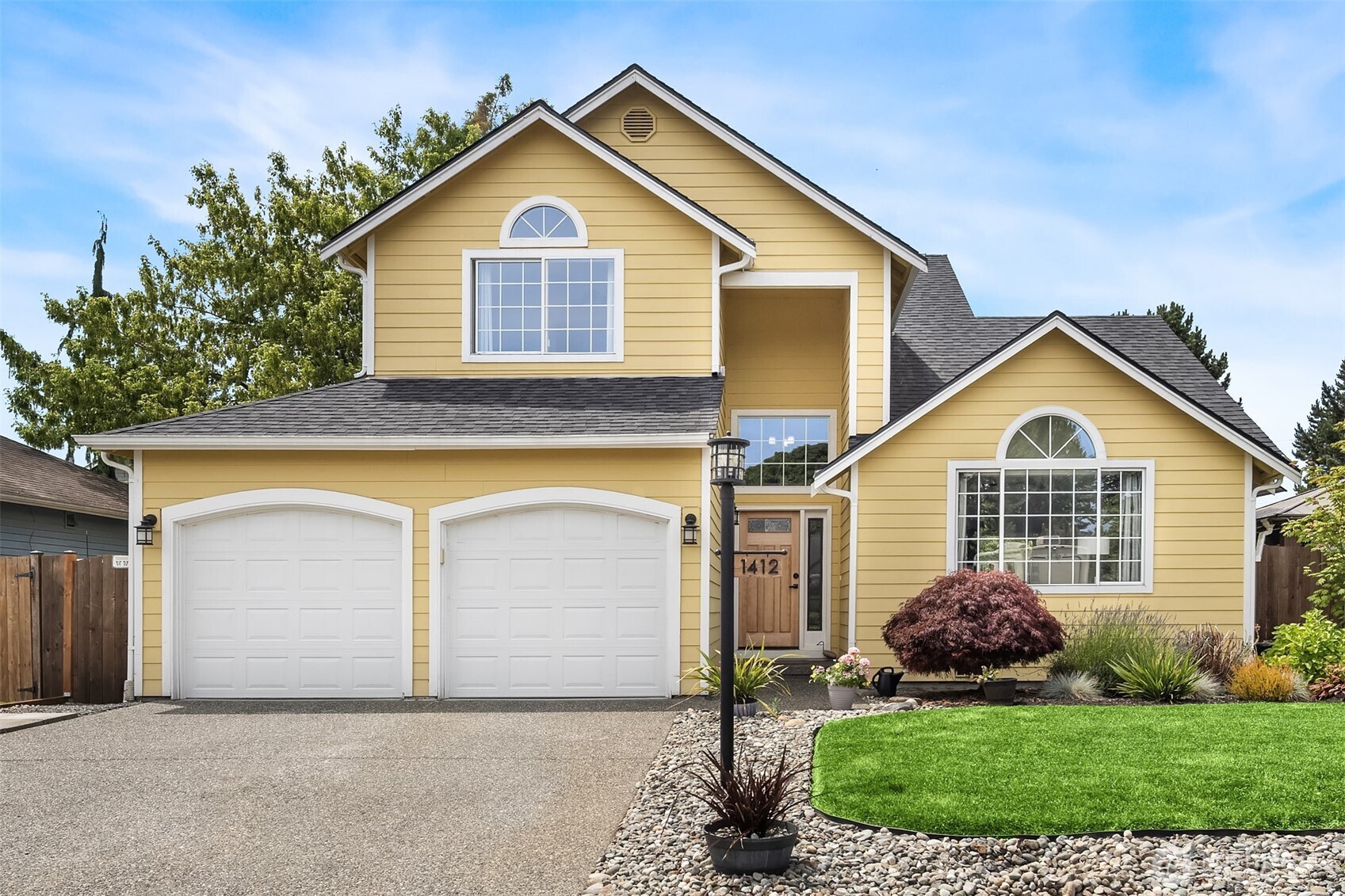 1412 90th Drive NE