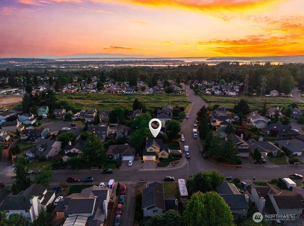 1412 90th Drive NE
