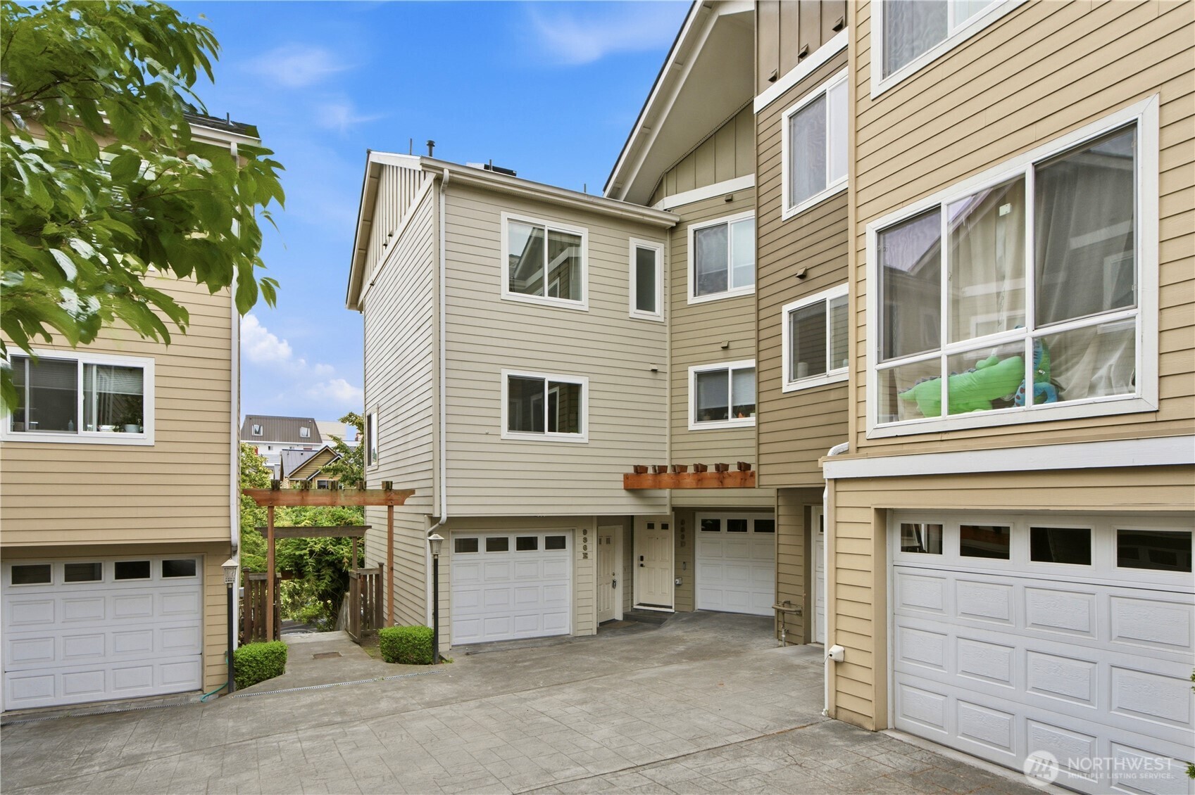 936 N 35th Street Unit: E