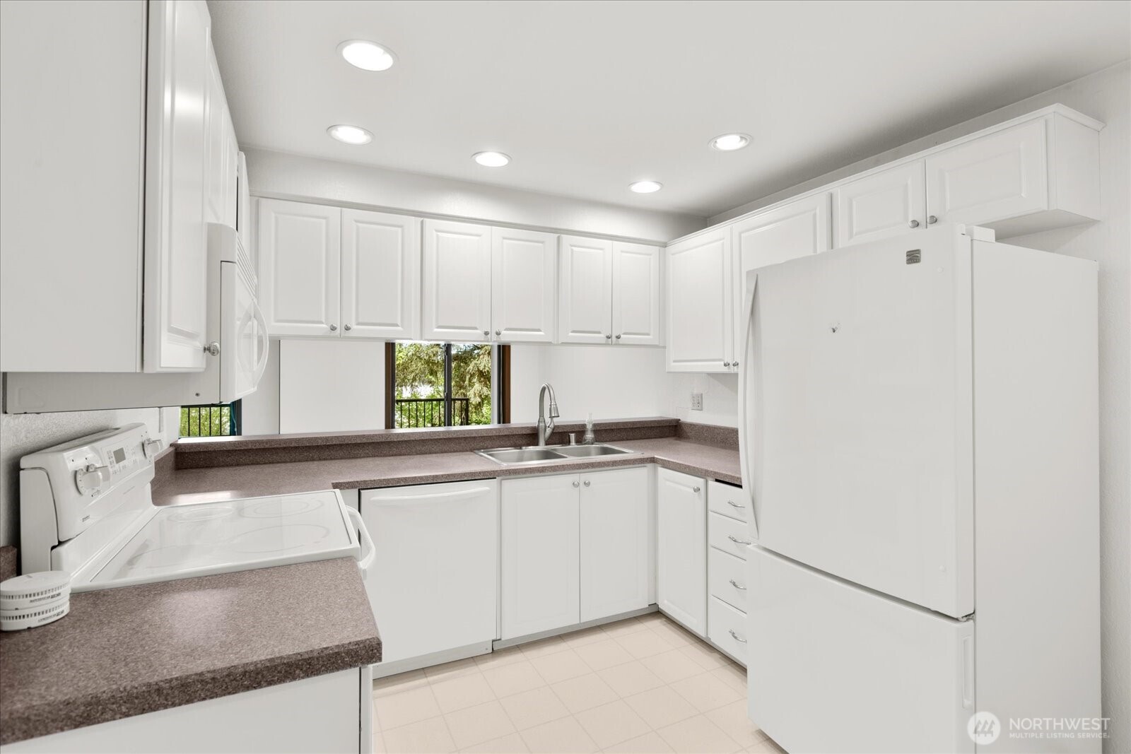 11615 127th Lane NE Unit: A1