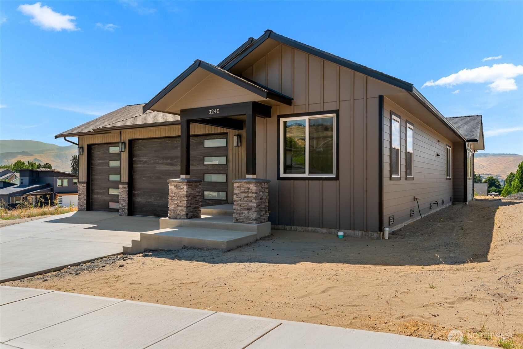 3240 NW Brianna Avenue