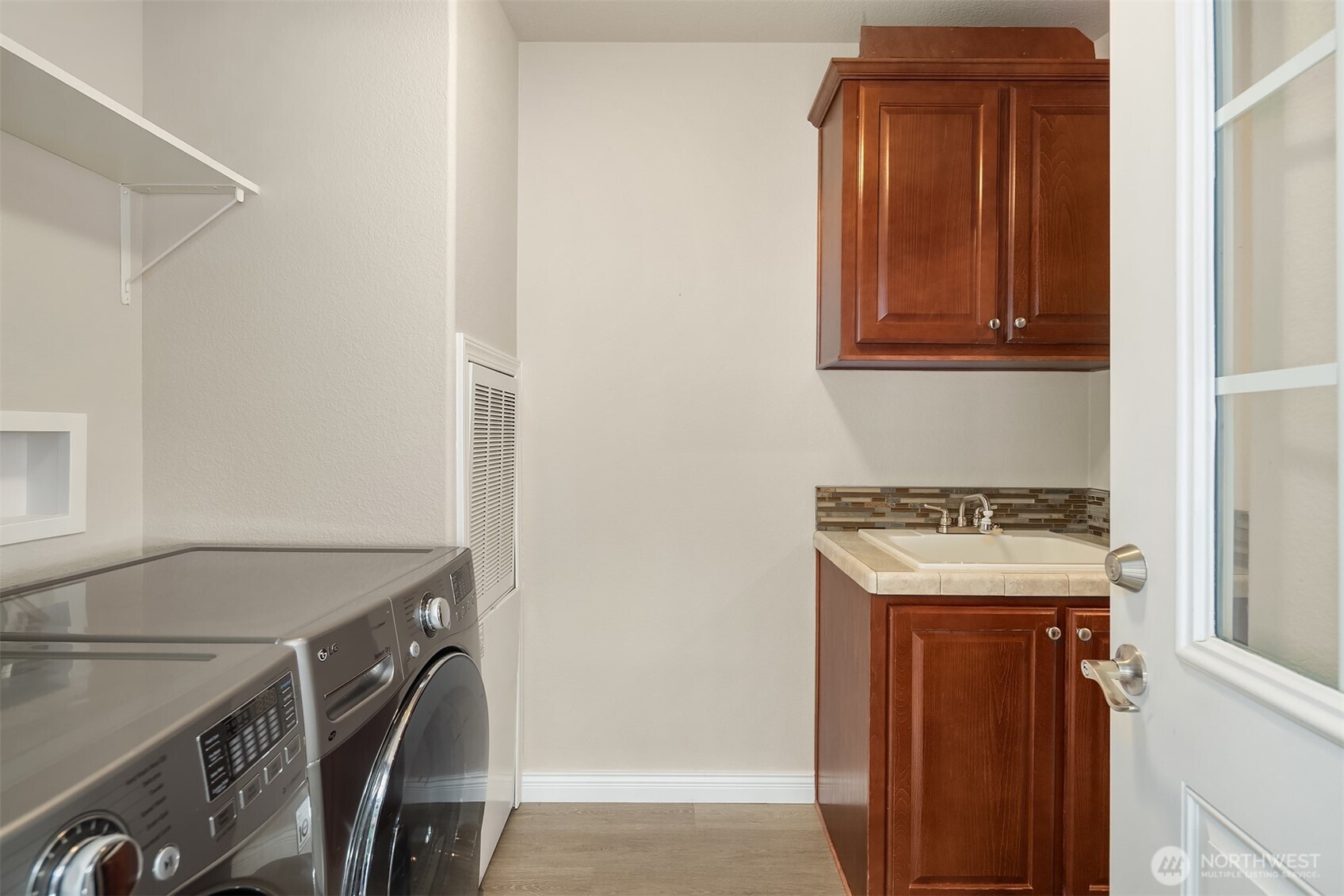 815 124th Street SW Unit: 6