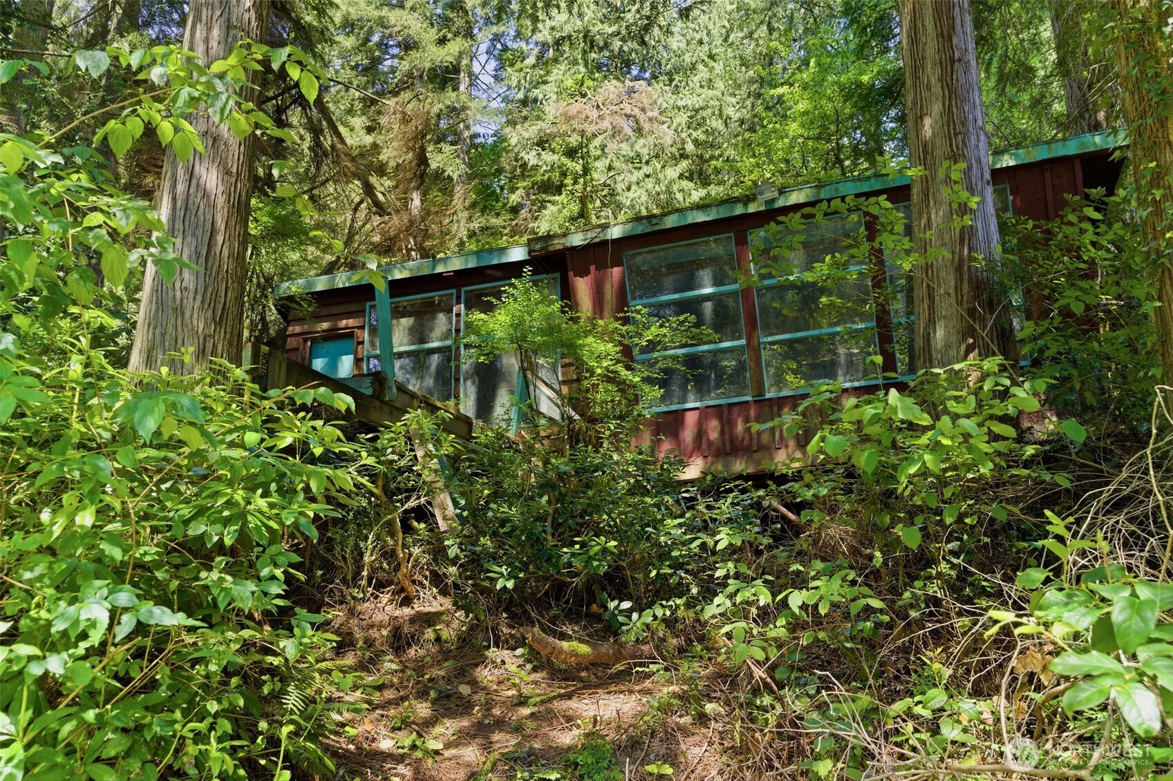 605 SW Lake Roesiger Road