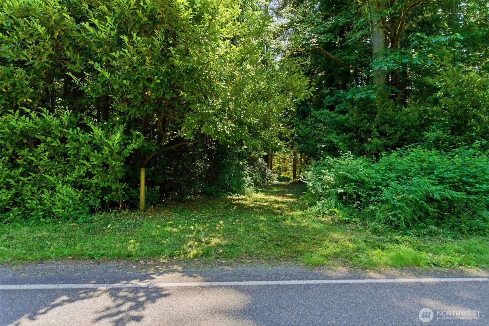 605 SW Lake Roesiger Road