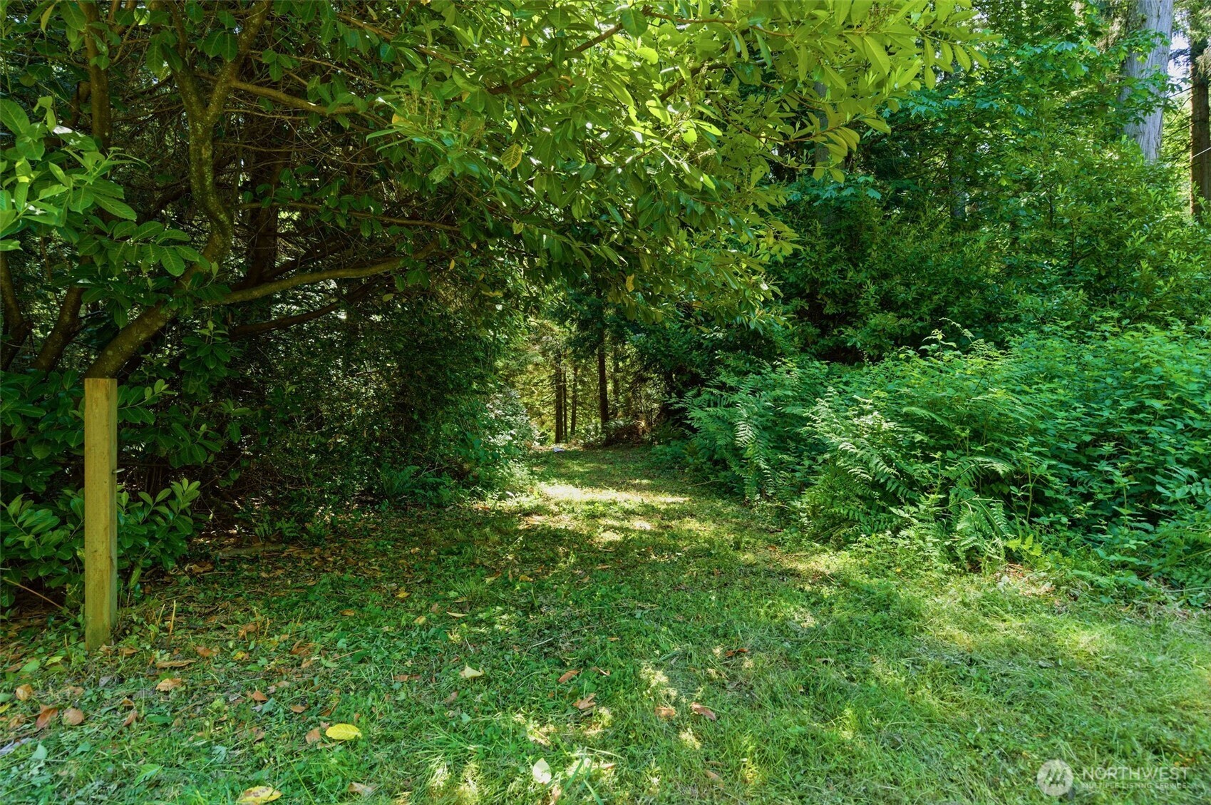 605 SW Lake Roesiger Road