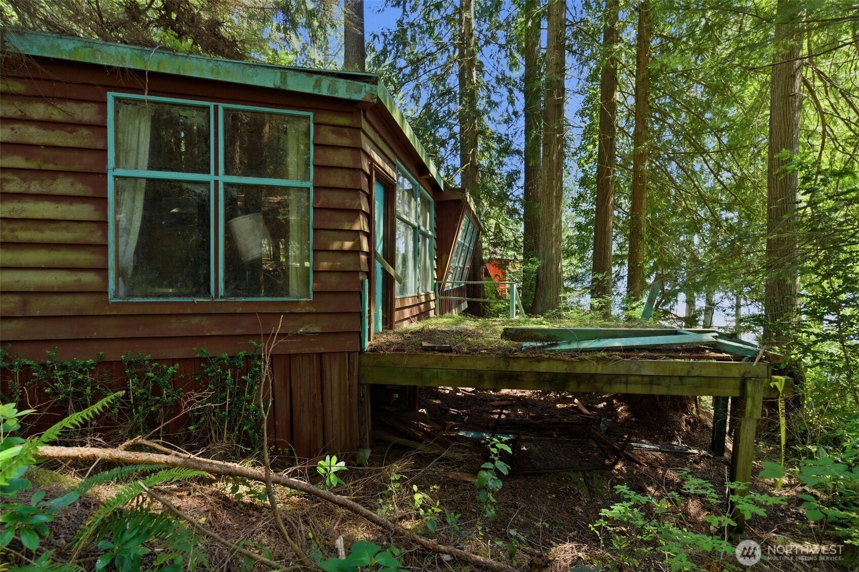 605 SW Lake Roesiger Road