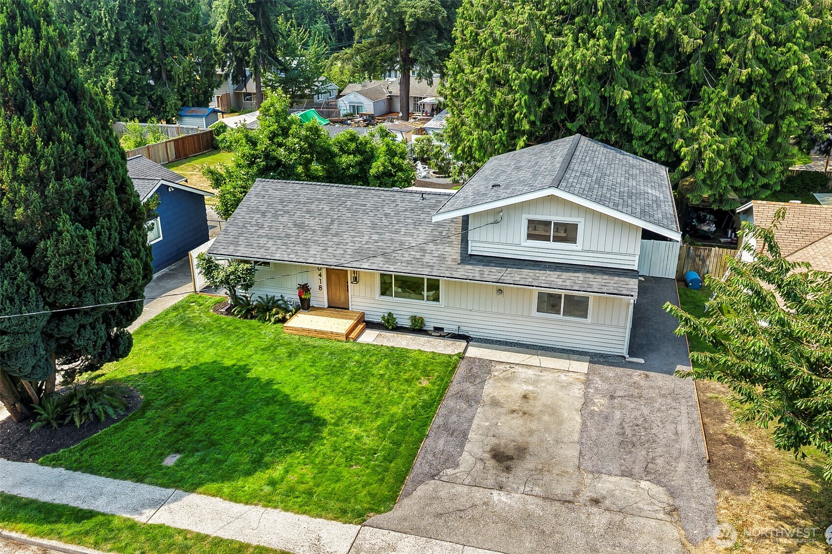 20418 54th Avenue W
