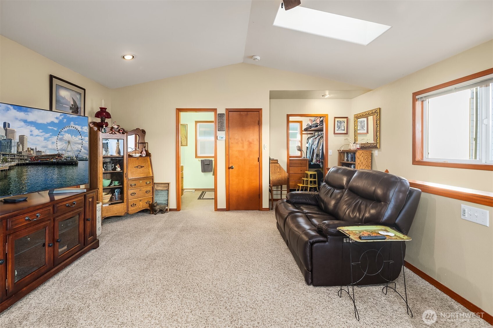 3229 NE 87th Street