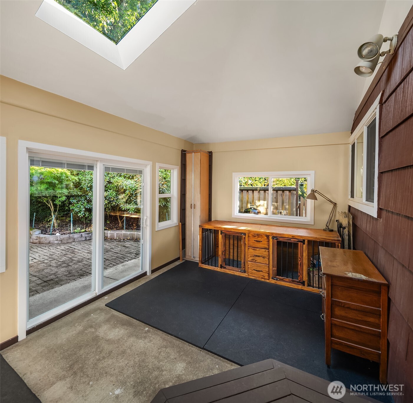 3229 NE 87th Street