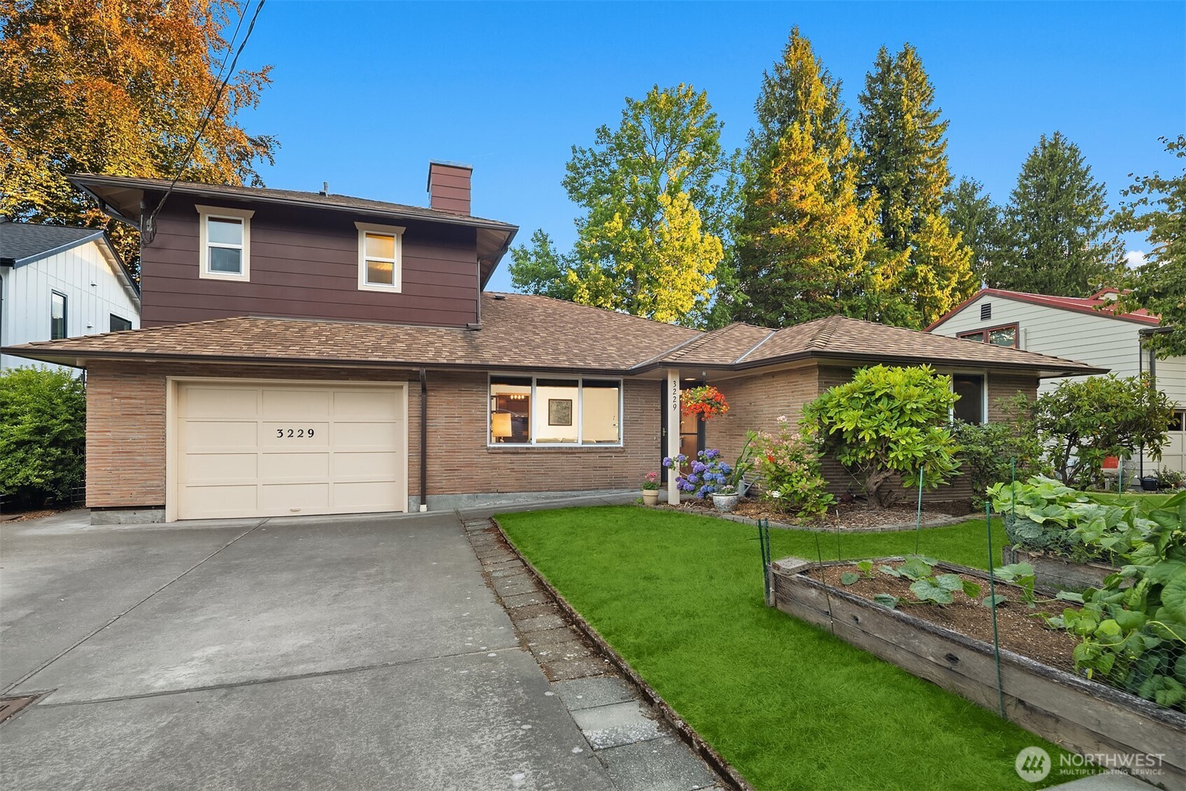 3229 NE 87th Street