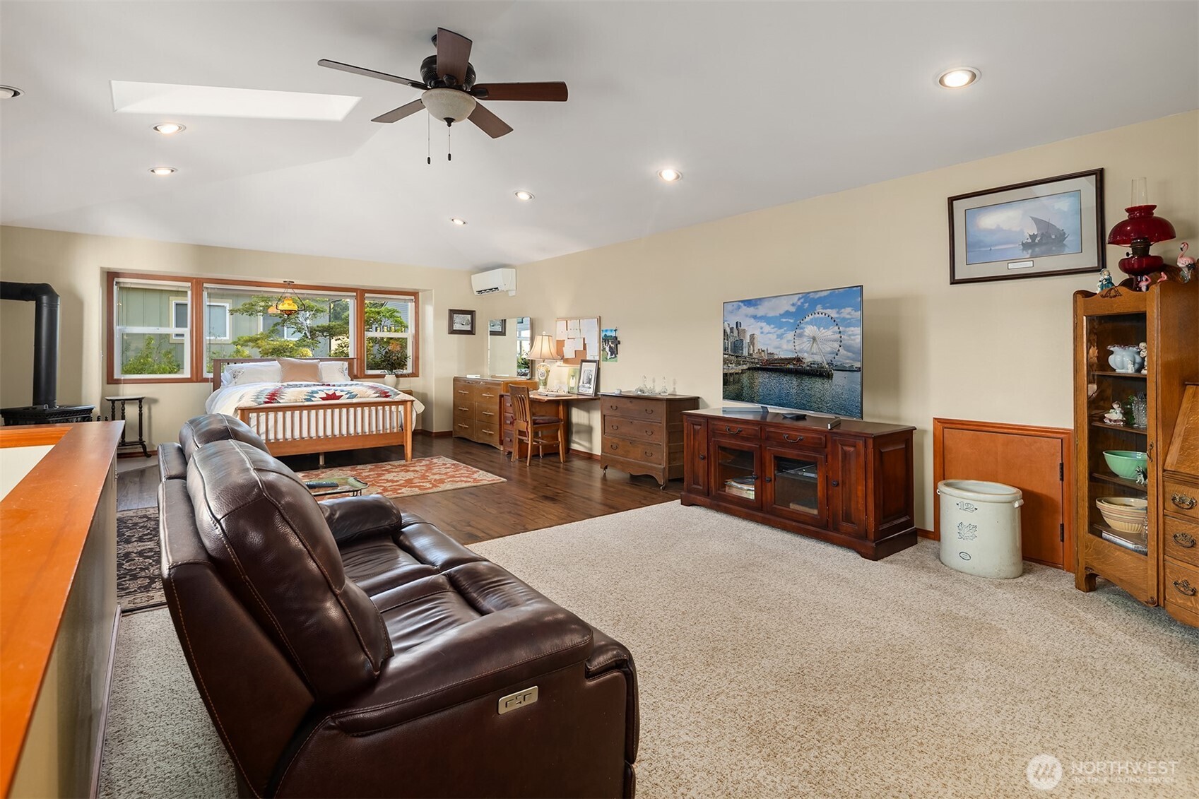 3229 NE 87th Street