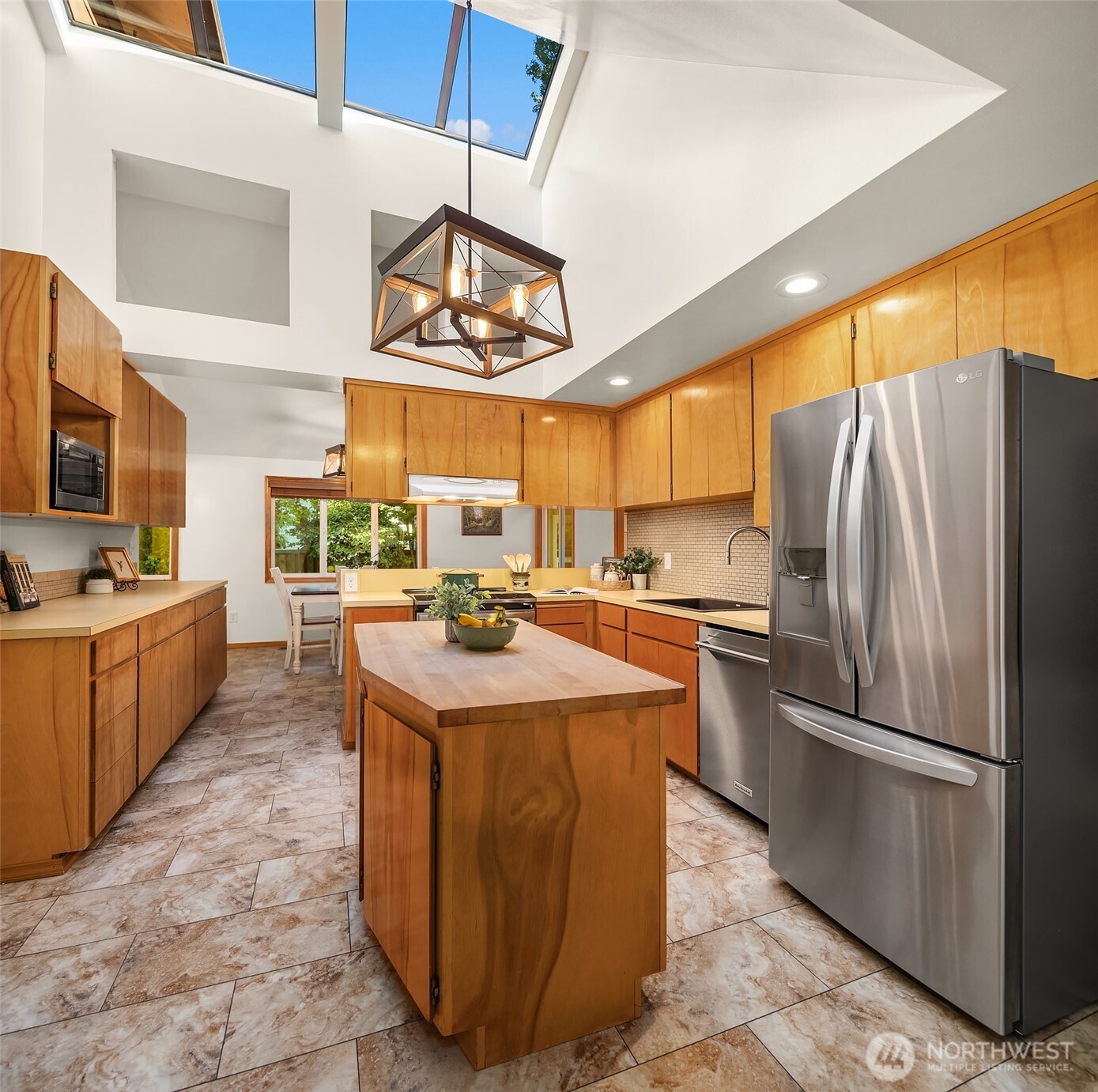 3229 NE 87th Street