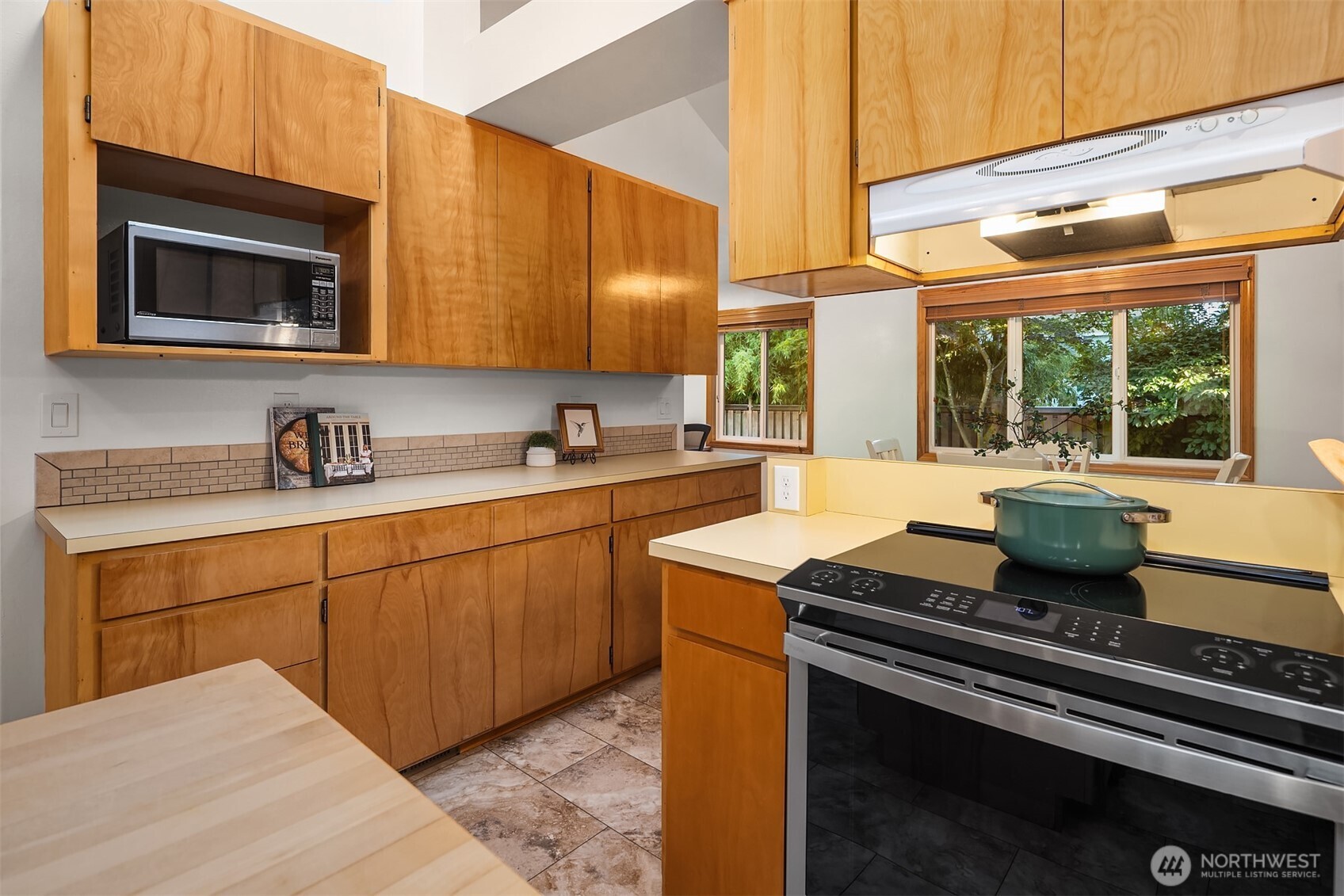 3229 NE 87th Street