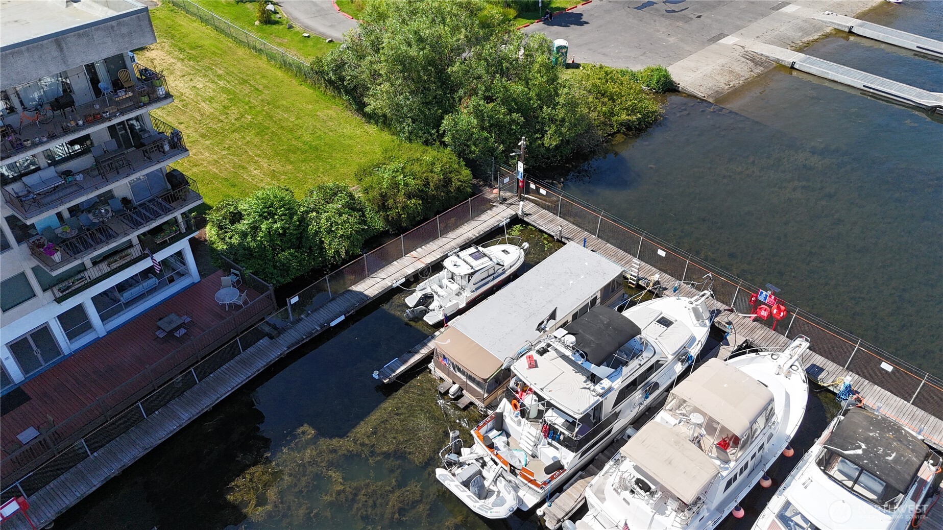 9050 Seward Park Ave S Unit: 1