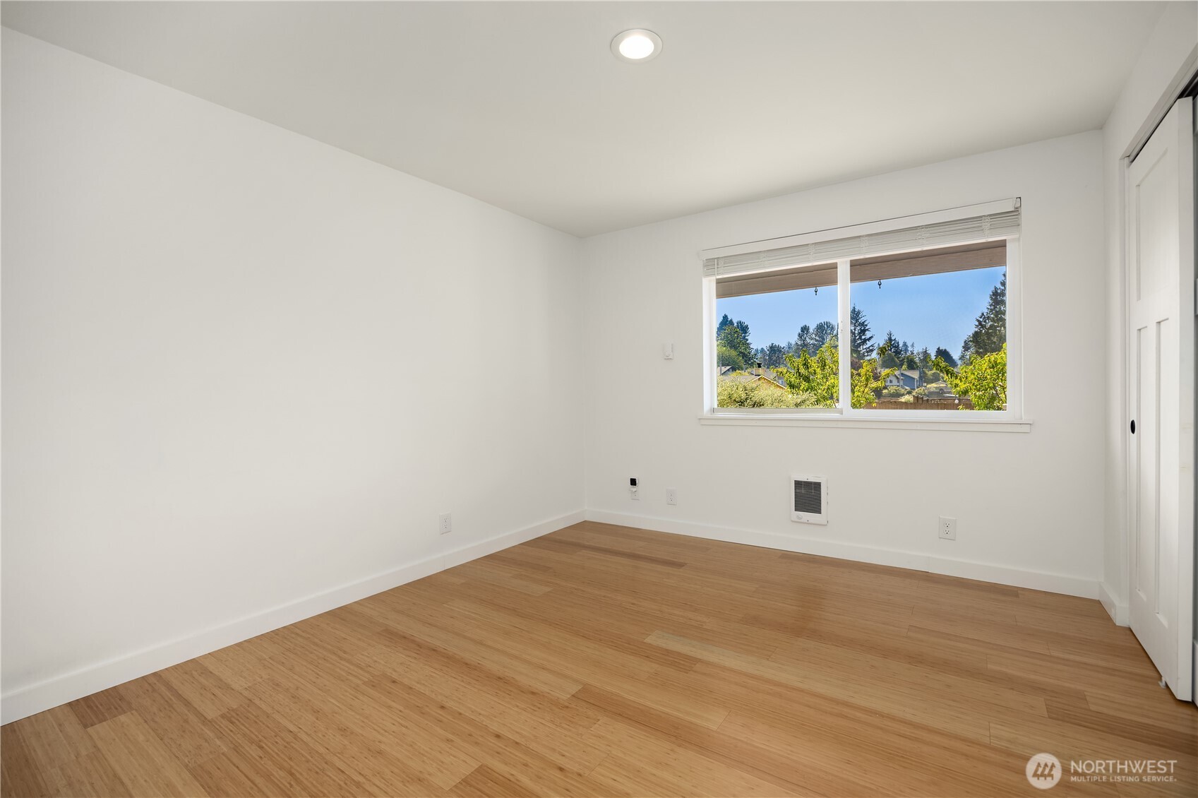 18533 22nd Drive SE