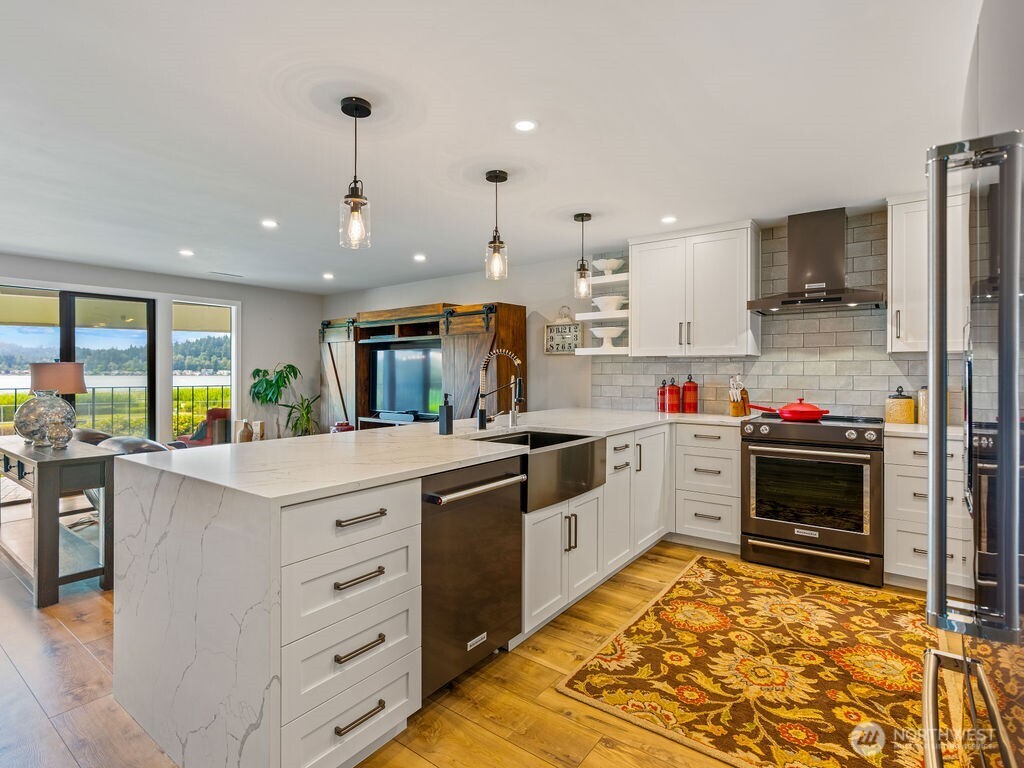 16921 Inglewood Road NE Unit: A-104