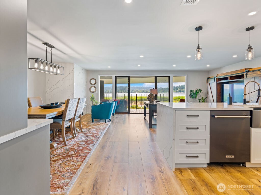 16921 Inglewood Road NE Unit: A-104