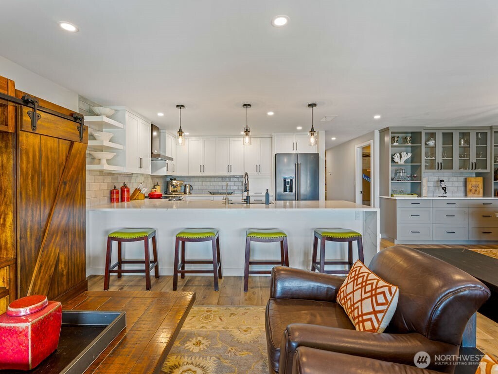 16921 Inglewood Road NE Unit: A-104