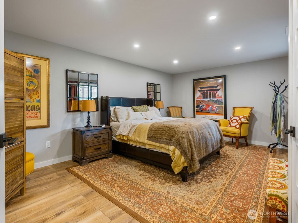 16921 Inglewood Road NE Unit: A-104