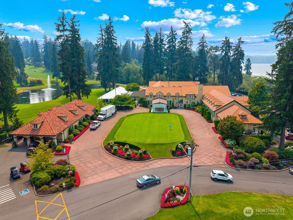 16921 Inglewood Road NE Unit: A-104