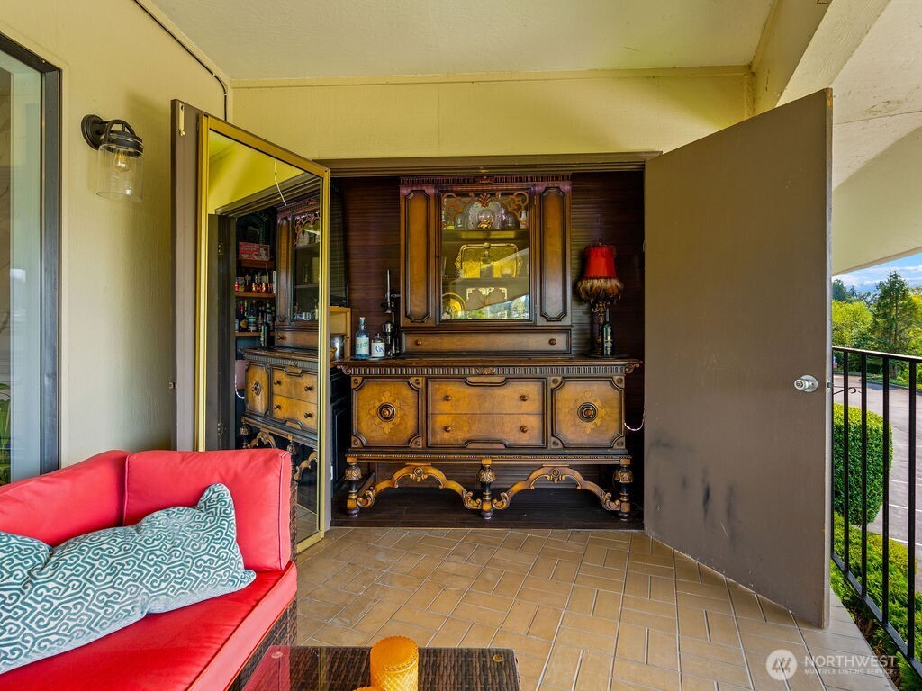 16921 Inglewood Road NE Unit: A-104