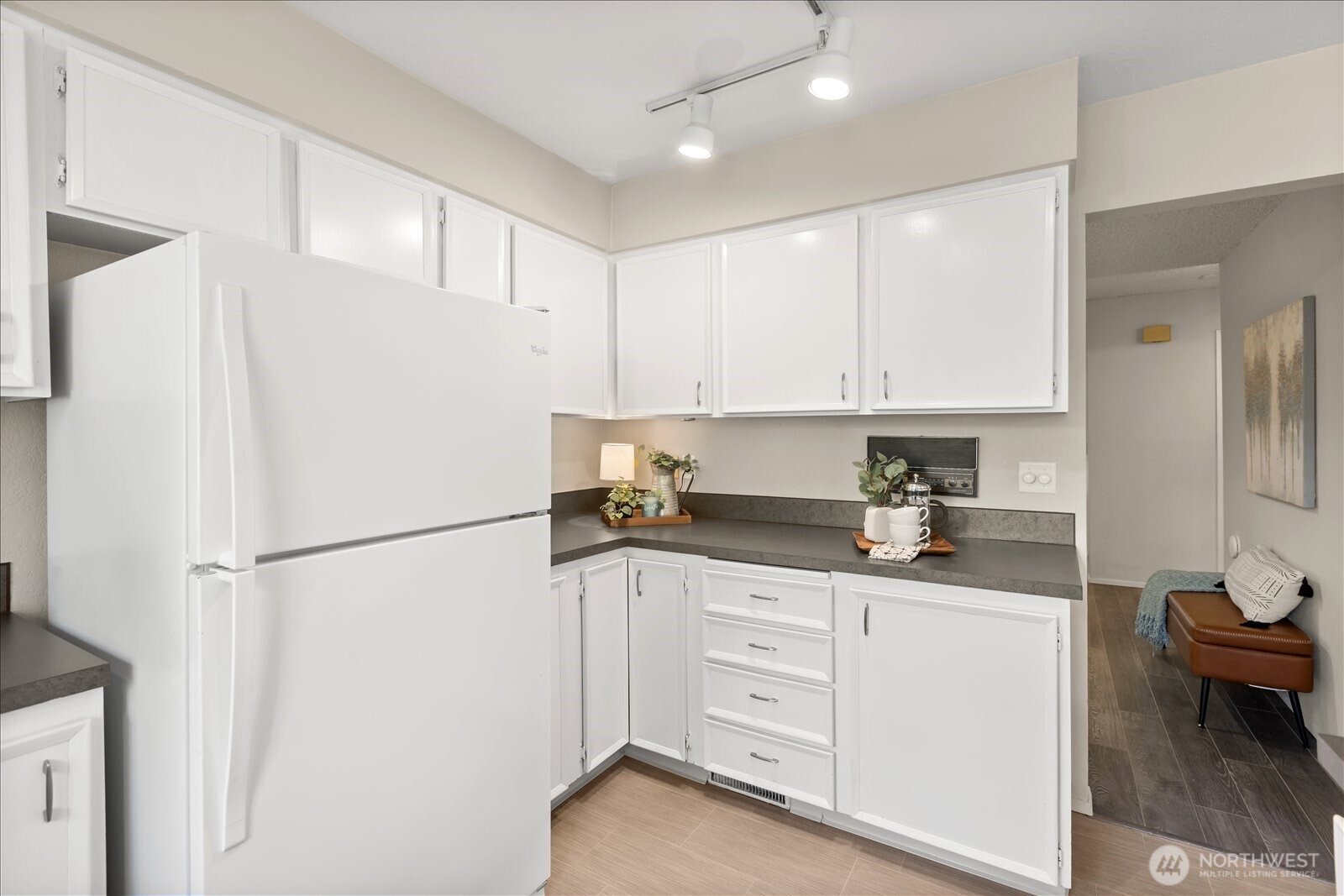 9910 NE 116th Street Unit: 202