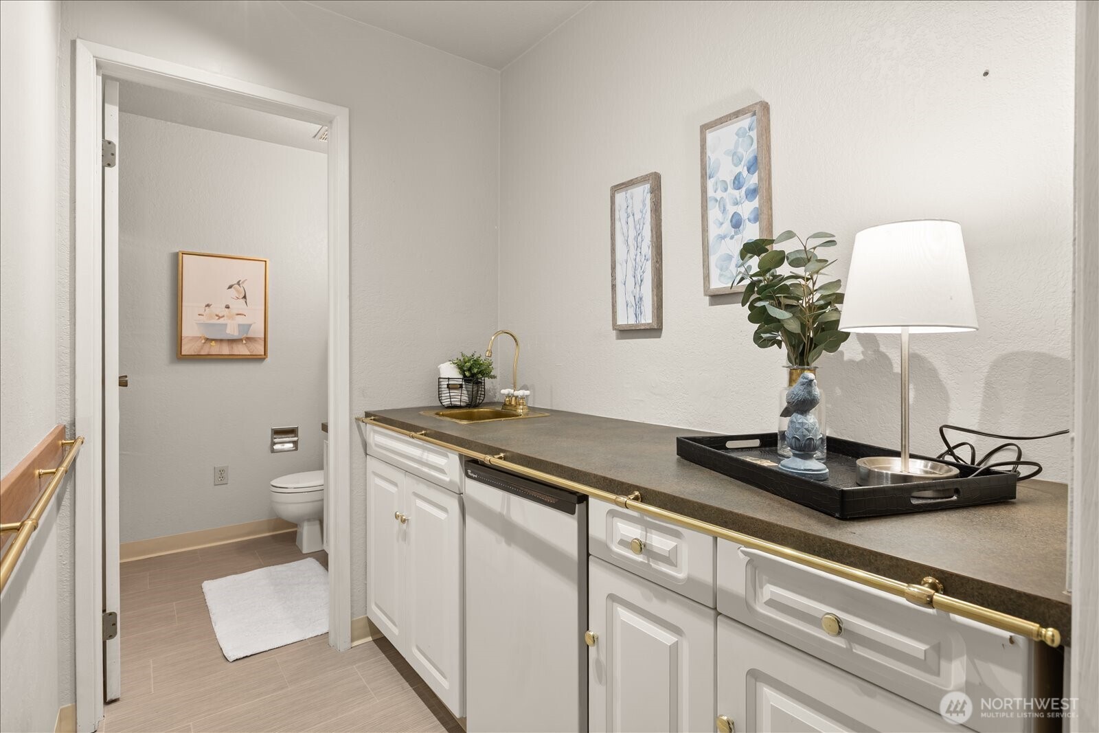 9910 NE 116th Street Unit: 202