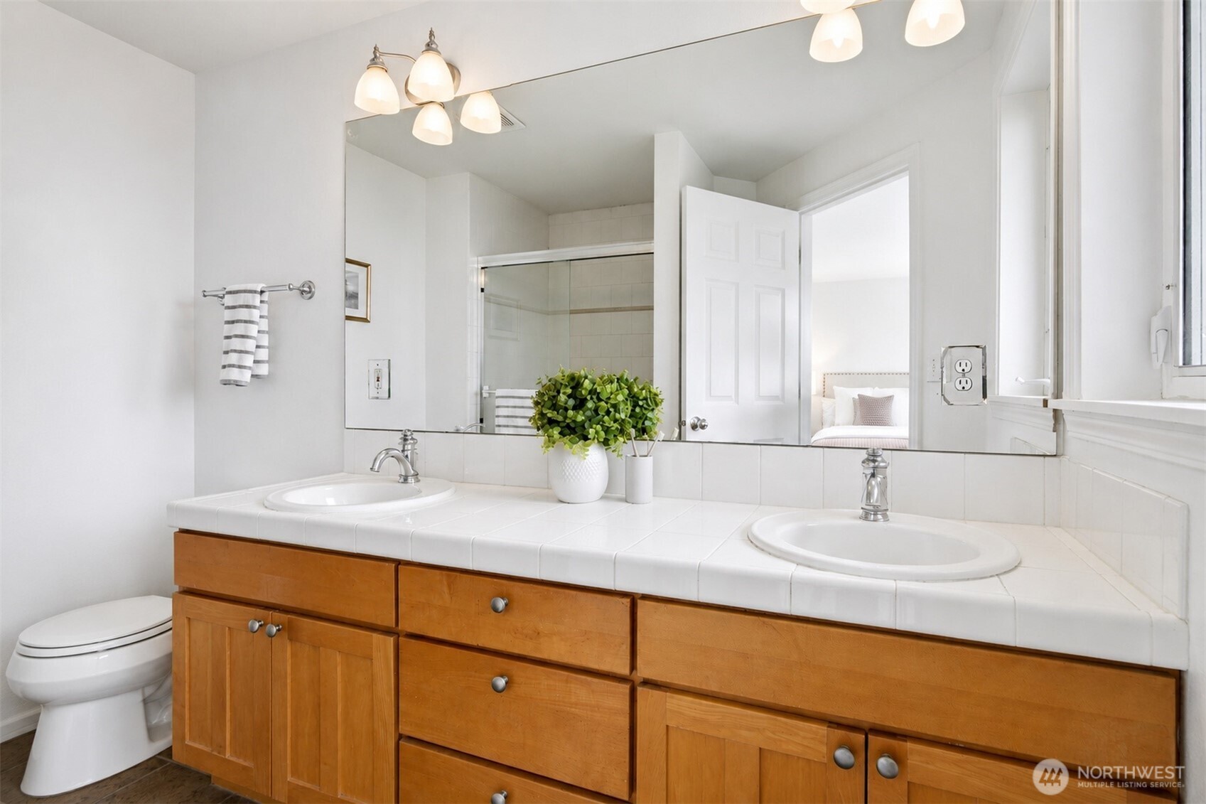 936 N 35th Street Unit: E
