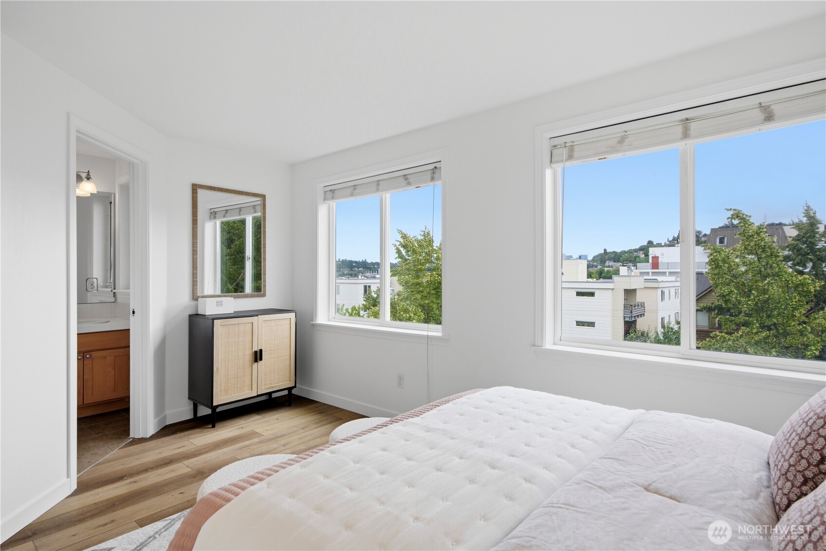 936 N 35th Street Unit: E