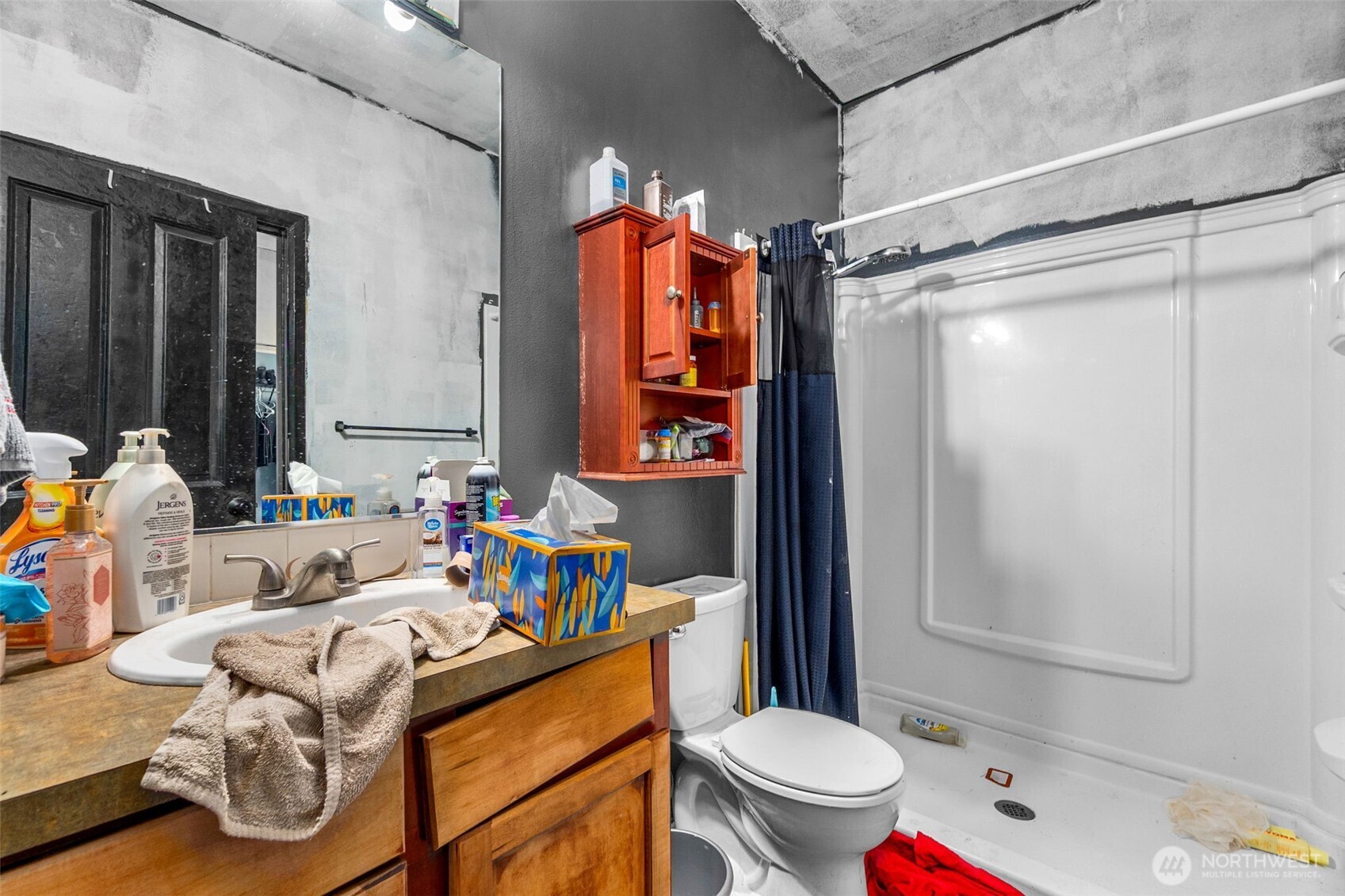 4221 Roxanna Loop SE
