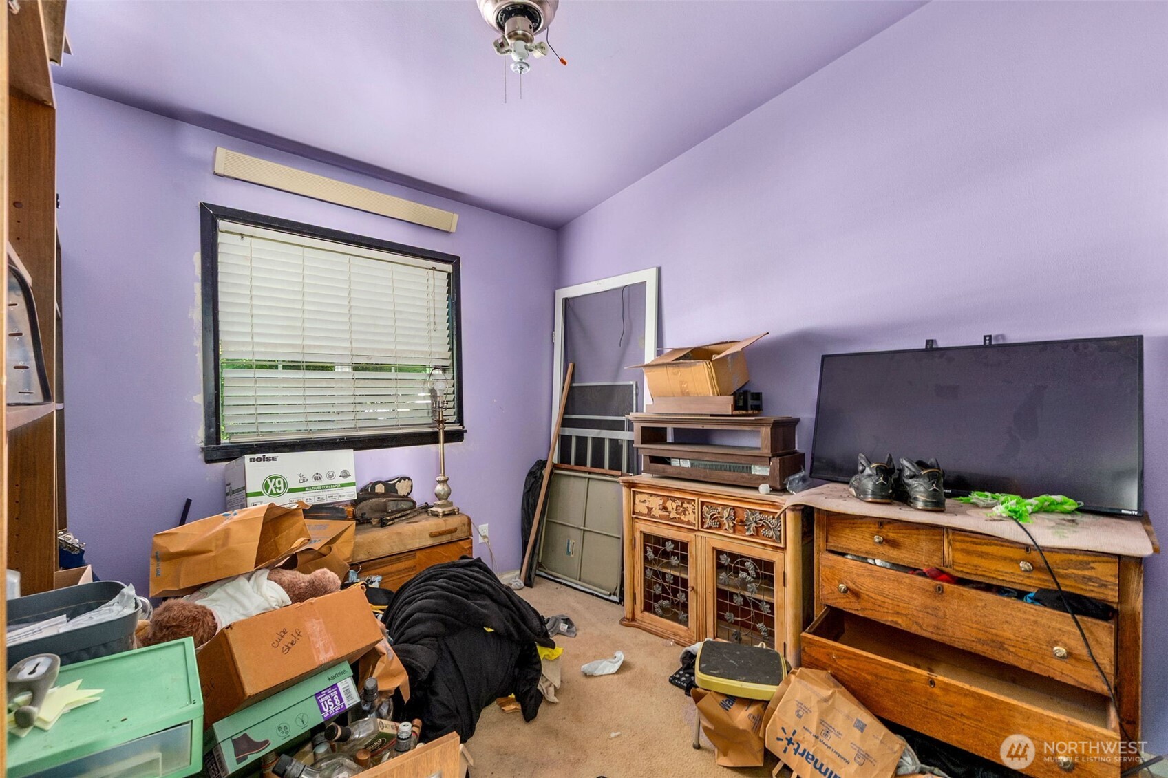 4221 Roxanna Loop SE