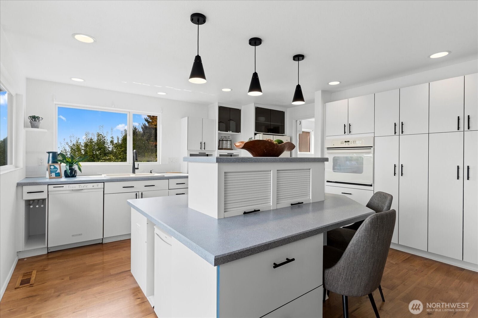 1503 Holly Vista Drive