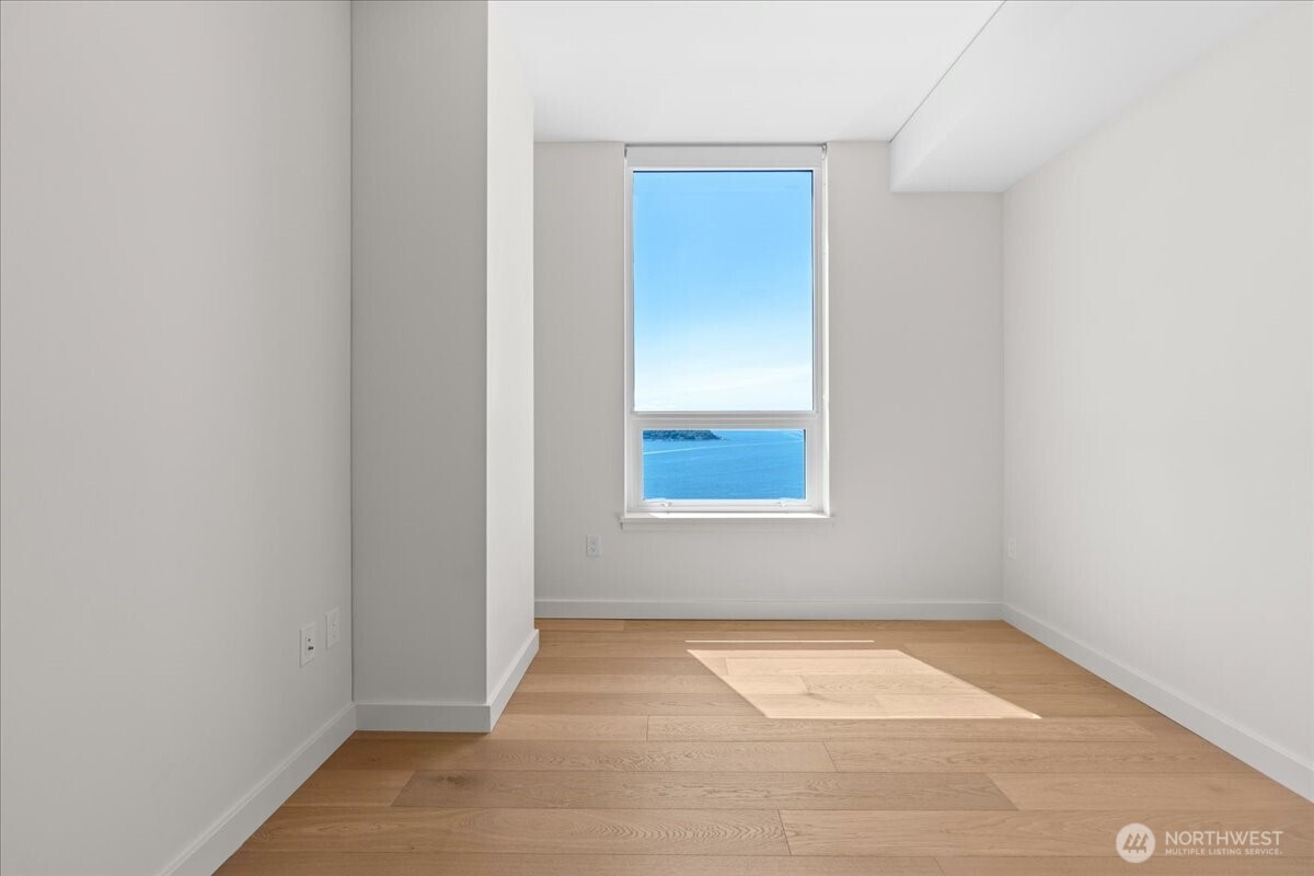 121 stewart Street Unit: 2507