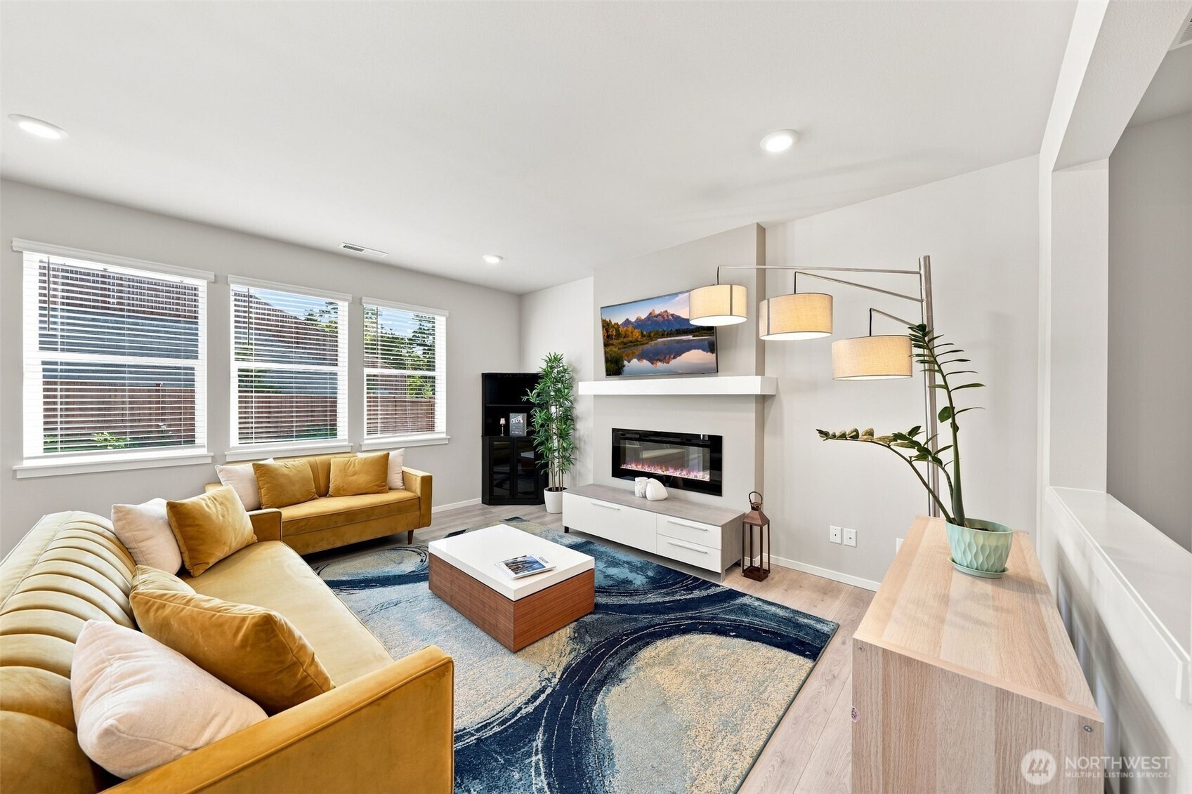 1613 NE Calavista Street Unit: 39
