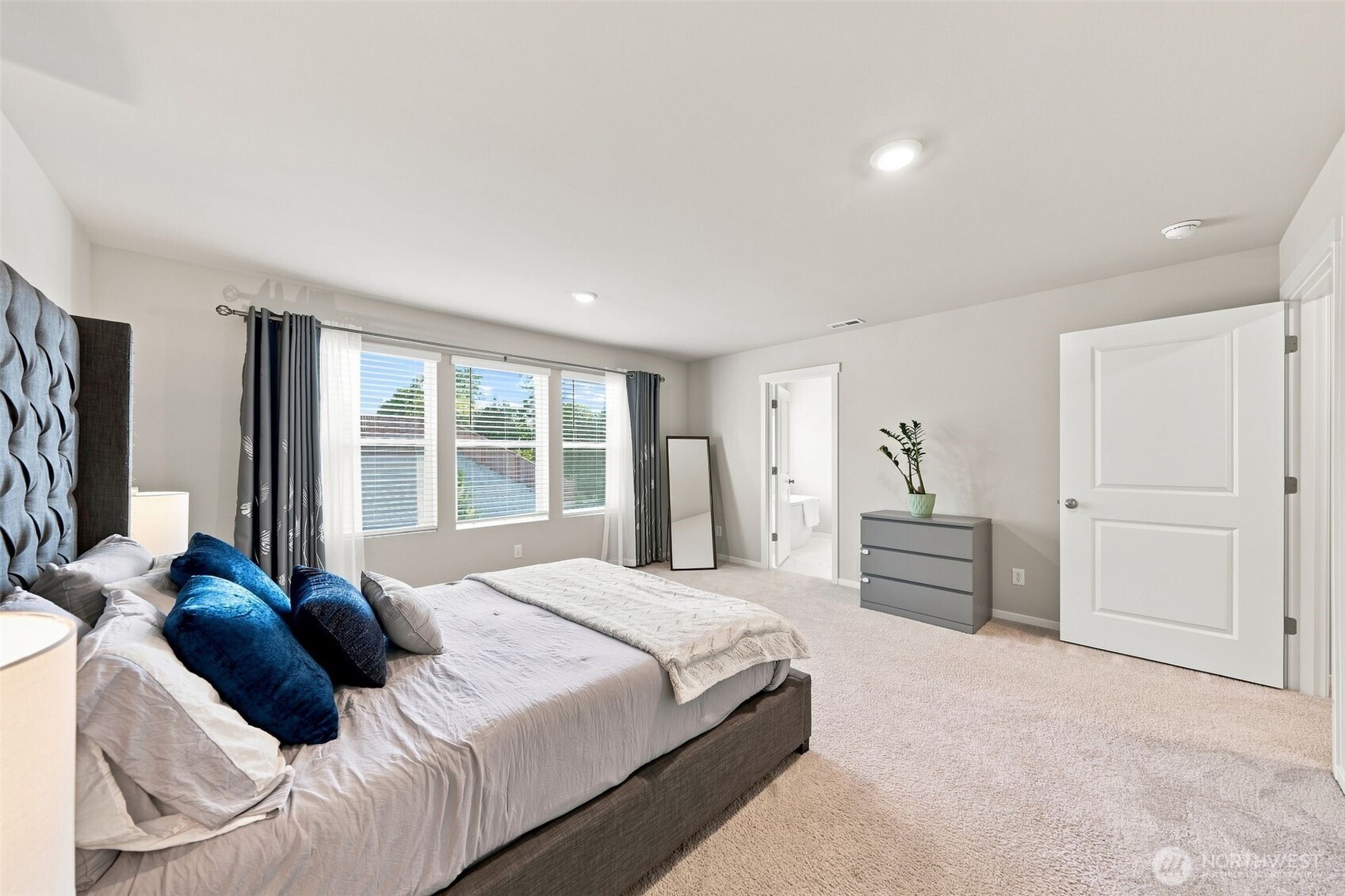 1613 NE Calavista Street Unit: 39
