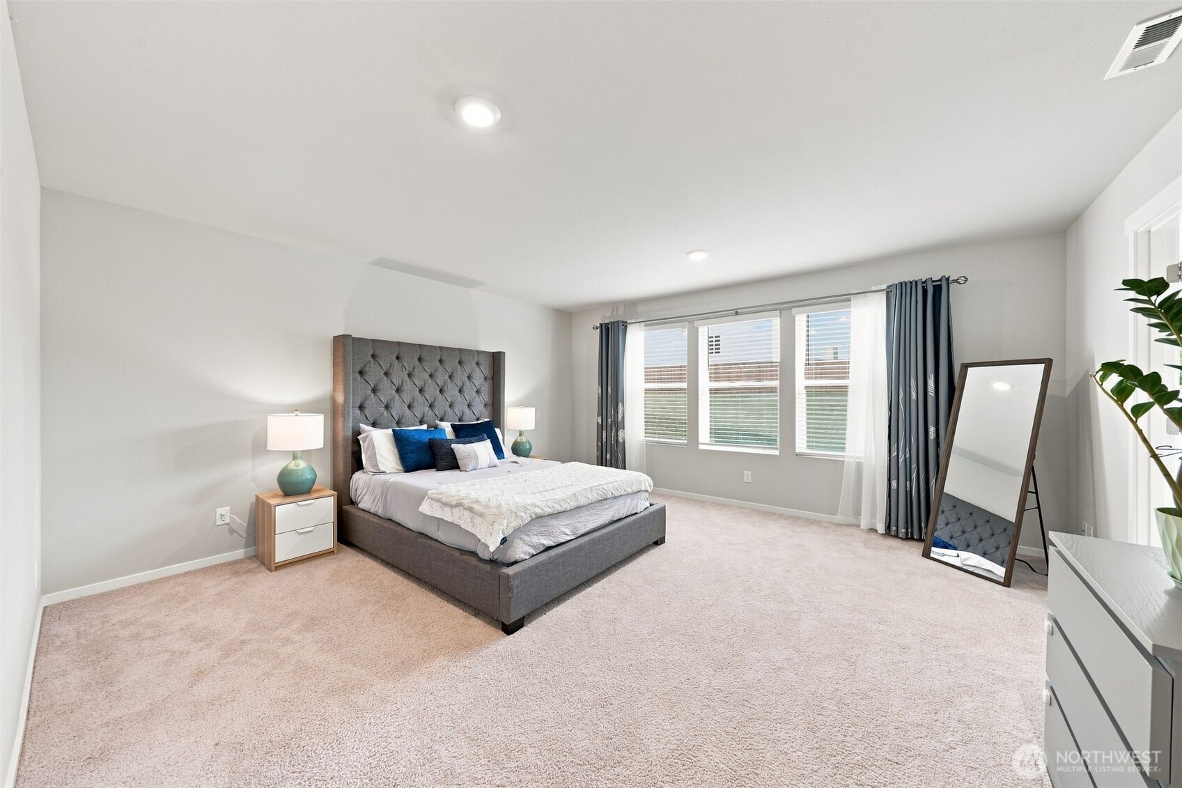 1613 NE Calavista Street Unit: 39