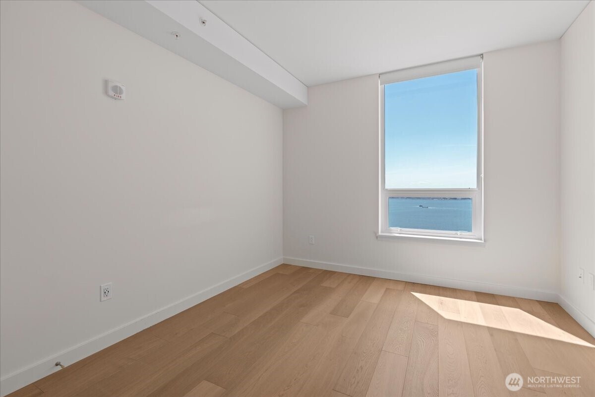 121 Stewart Street Unit: 2506