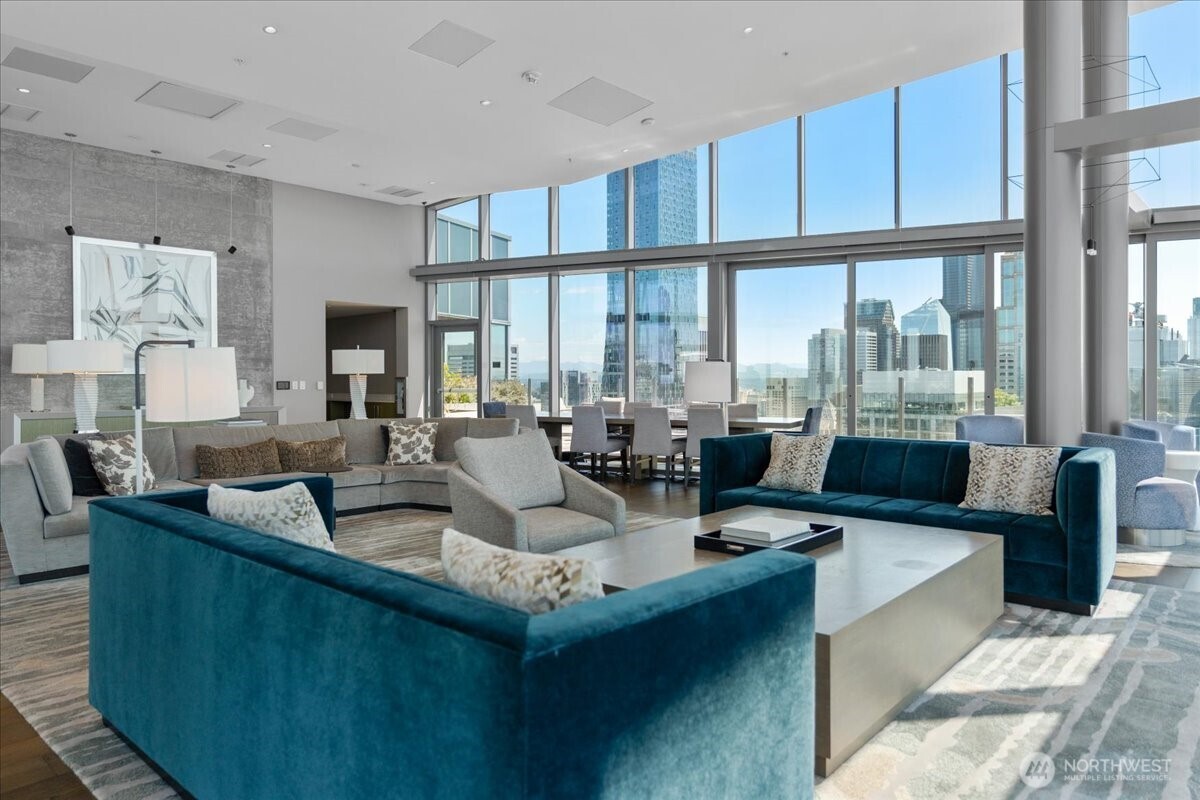 121 Stewart Street Unit: 2506