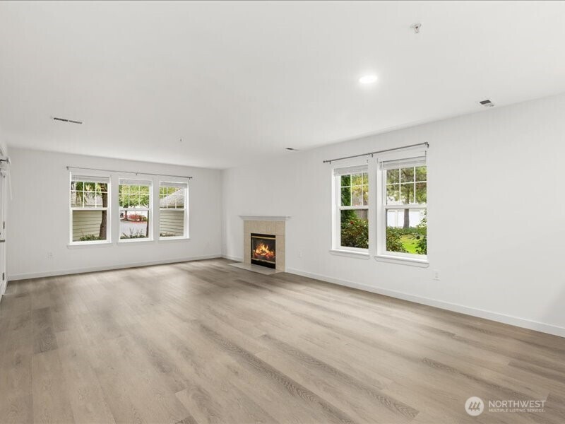 4133 224th Lane SE Unit: 112